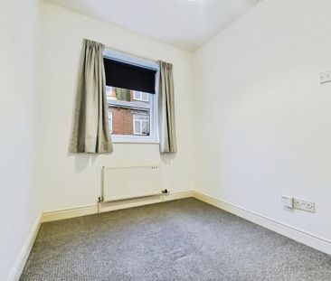 2 bedroom townhouse to rent - Photo 4