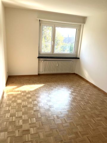Gemütliche, ruhige 4.5 Z. Wohnung im "Grünen" und doch zentral - Foto 2