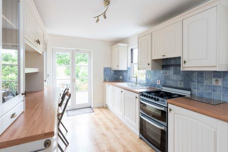 Rothes Road, Dorking, RH4 - Photo 3