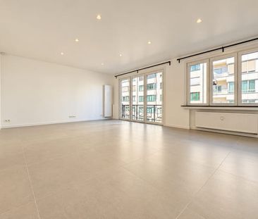 Appartement te huur - foto 3