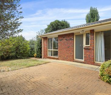 Lovely Three Bedroom Home - Photo 4