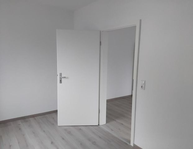 Traumhaft schöne komplett sanierte 2 Zimmer Wohnung in Gelsenkirchen zu vermieten - Photo 1