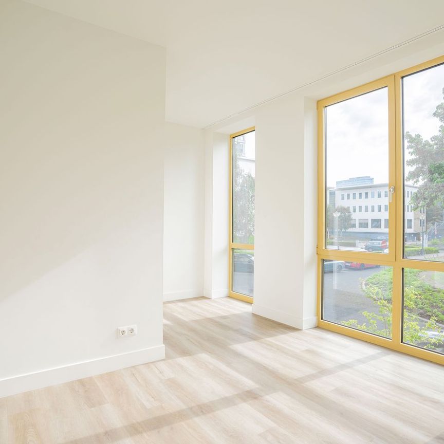 Appartement te huur: Naritaweg 197-A 1043 CB Amsterdam - Photo 1