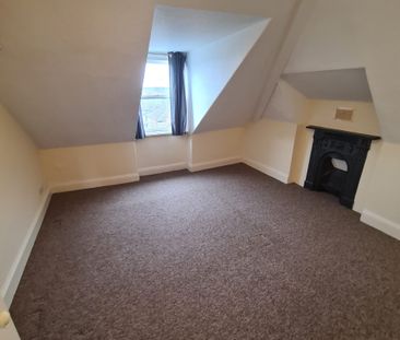 Manor Park – Top Floor Flat - Photo 6