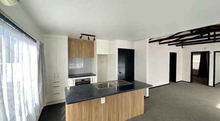 Comfortable Living - Three Bedrooms in Saint Andrews - Photo 2