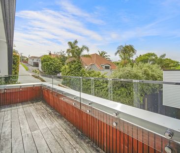 Super Stylish Modern Home - Photo 6