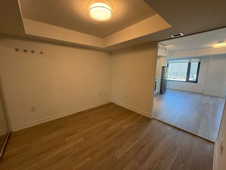 For Lease - 3 Strathgowan Avenue Unit# 313, Toronto, Ontario - Photo 5