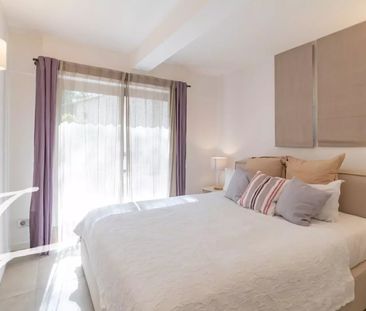 Maison à louer Mougins, Cote d'Azur, France8 500 EUR / Mois - Photo 6