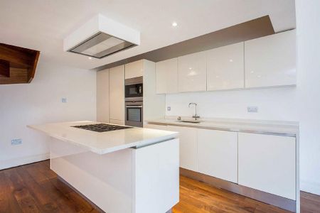 3 bedroom flat to rent - Photo 4