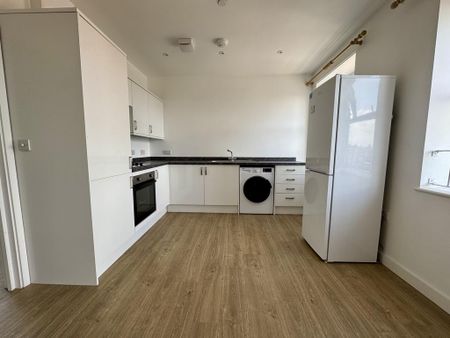 1 bedroom apartment to rent - Photo 2