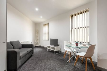 Blackwall - Photo 4