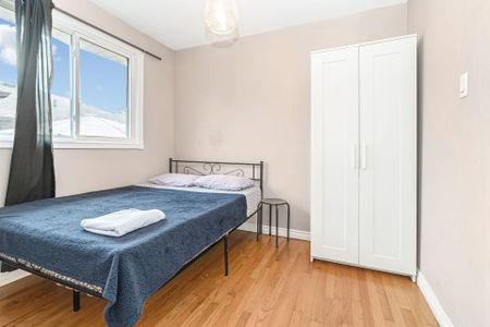 For Lease - 115 Scenic Wood Crescent, Kitchener, Ontario - Photo 3