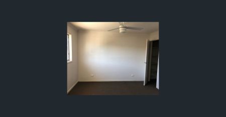 Atrium - Open Plan - 3 Bedroom Townhouse - Photo 4