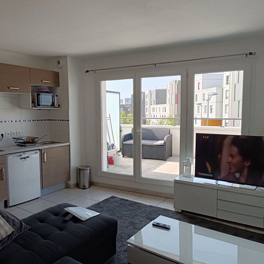 T2 AVEC BELLE TERRASSE - Photo 1