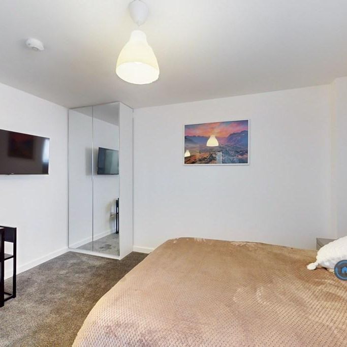 1 bedroom in a house share to rent - Photo 1