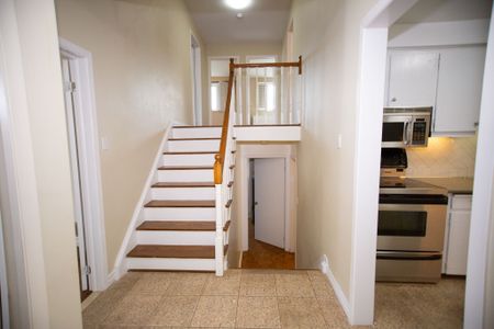 For Lease - 31 Markhaven Road Unit# Upper, Markham, Ontario - Photo 2