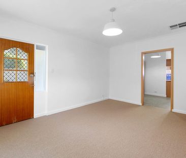 Newly renovated homette! - Photo 1