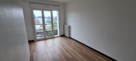 Location Appartement 5 pièces 84m² - Photo 2