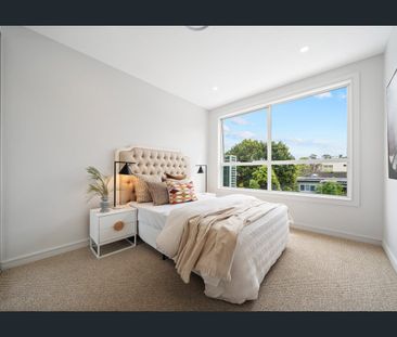 Near New | Stylish & Spacious | Your Dream Home Awaits! - Photo 6