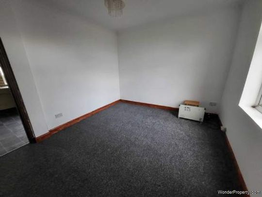 5 bedroom property to rent in Dewsbury - Photo 1