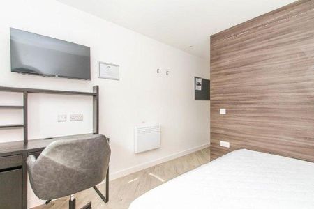 1 bedroom in a house share to rent - Photo 4