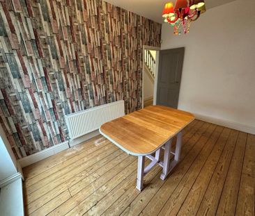 4 bedroom terraced house to rent - Photo 5