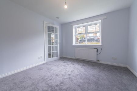 3 bedroom semi-detached house to rent - Photo 3