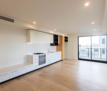 Stunning and Spacious Two-Bedroom Apartment with Large Wrap Around ... - Photo 4