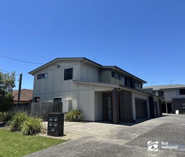 FOUR BEDROOM TOWNHOUSE IN THE HEART OF CLEVELAND - Photo 3