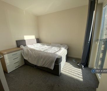 5 bedroom detached house to rent - Photo 4