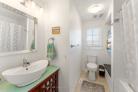 For Lease - 4 Weymouth Road, Barrie, Ontario - Photo 2