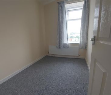3 bedroom property to rent - Photo 2