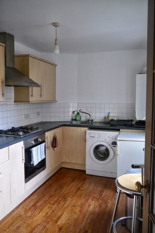 Room in a Shared Flat, Menzies Road, AB11 - Photo 3