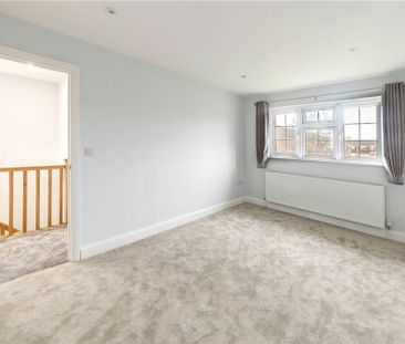 Chesterton Avenue, Harpenden, Hertfordshire, AL5 5SU - Photo 3