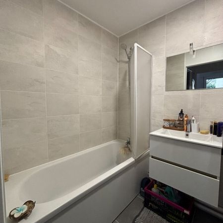 Appartement 2 pièces – 42 m² environ à Cesson-Sévigné (ref : G176097) - Photo 4