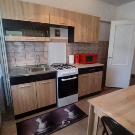 ZONA CENTRALA- APARTAMENT 2 CAMERE ,CENTRALA GAZ, MOBILAT UTILAT - Fotografie 1