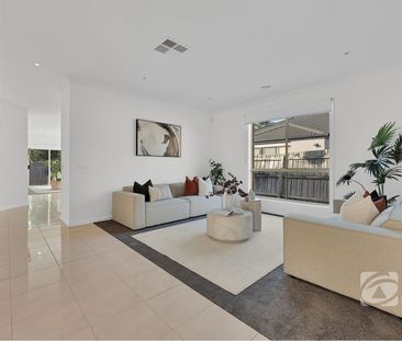 ROOM TO LIVE, ENTERTAIN & RELAX - Photo 3