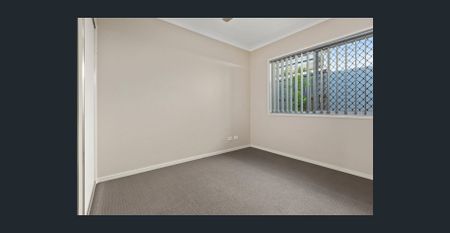 Spacious Family Home in Heathwood - Photo 2