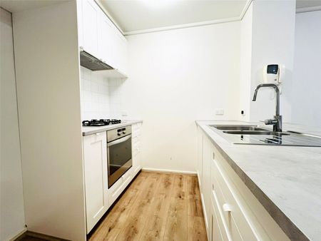 402/668 Bourke Street - Photo 5