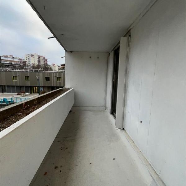 T3 duplex de 78m² située sur la place des géants à Grenoble - Photo 1