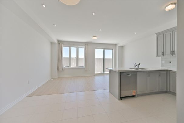 For Lease - 74 Tipp Drive, Richmond Hill, Ontario - Photo 1