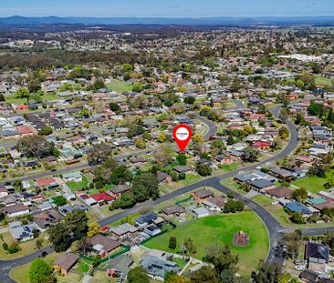 "Well-maintained Home" - Photo 2