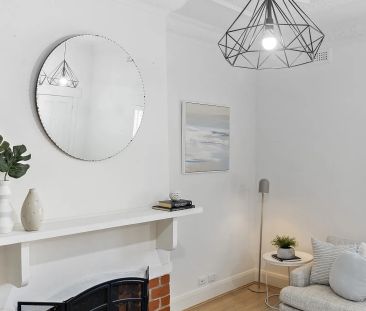 Refurbished deco brilliance steps to the botanical gardens! - Photo 4