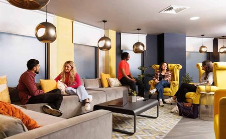 Large Standard Double Ensuite - Photo 3