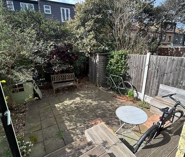 3 Bed Terraced House, Roma Road, E17 - Photo 3