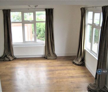 2 bedroom bungalow to rent - Photo 2