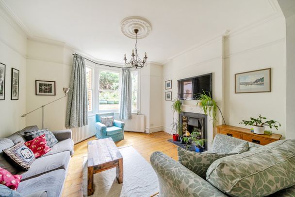 End Of Terrace House to rent - Lansdowne Lane, Charlton, SE7 - Photo 1