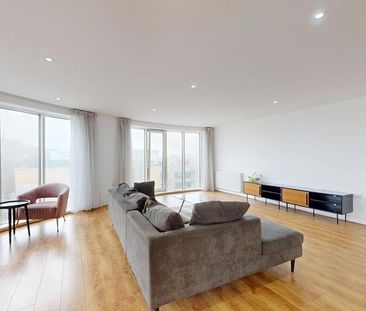 2 Bed Penthouse, Headstone Road, HA1 - Photo 4