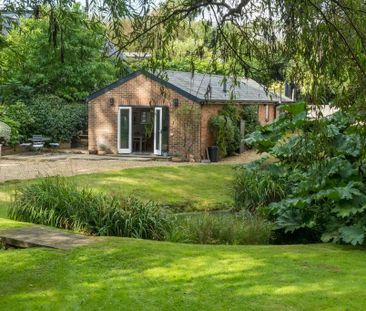 2 bedroom detached bungalow to rent - Photo 2