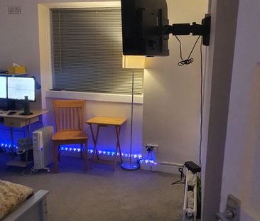 Room in a Shared House, Burnfield Road, G43 - Photo 3